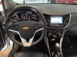 CHEVROLET - TRACKER - 2018/2018 - Prata - R$ 92.900,00