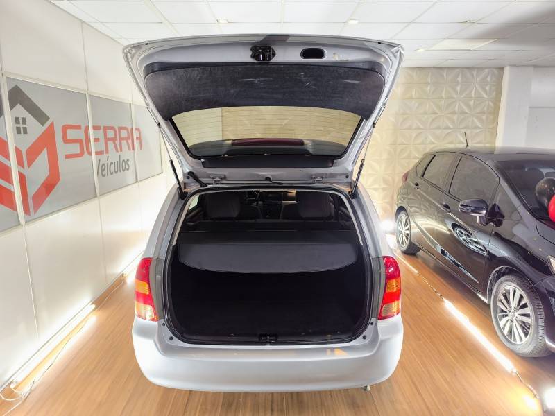TOYOTA - FIELDER - 2006/2006 - Prata - R$ 41.900,00