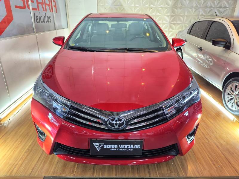 TOYOTA - COROLLA - 2015/2016 - Vermelha - R$ 85.900,00