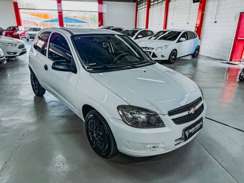 CHEVROLET - CELTA - 2012/2012 - Branca - R$ 23.900,00