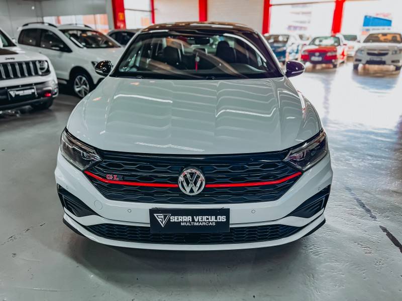 VOLKSWAGEN - JETTA - 2019/2019 - Branca - R$ 159.900,00