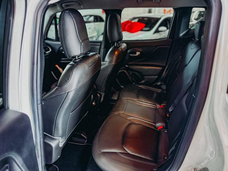 JEEP - RENEGADE - 2021/2021 - Branca - R$ 85.900,00