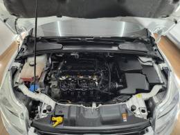 FORD - FOCUS - 2015/2015 - Branca - R$ 57.900,00
