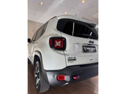 JEEP - RENEGADE - 2018/2019 - Branca - R$ 112.900,00