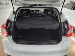 FORD - FOCUS - 2015/2015 - Branca - R$ 57.900,00