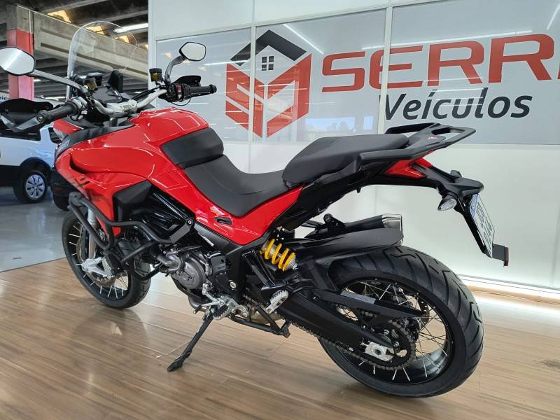 DUCATI - MULTISTRADA V2S - 2023/2023 - Vermelha - R$ 79.900,00