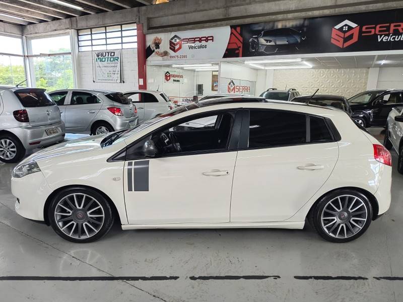 FIAT - BRAVO - 2014/2014 - Branca - R$ 51.900,00