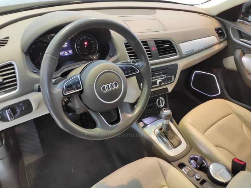 AUDI - Q3 - 2014/2015 - Azul - R$ 103.900,00