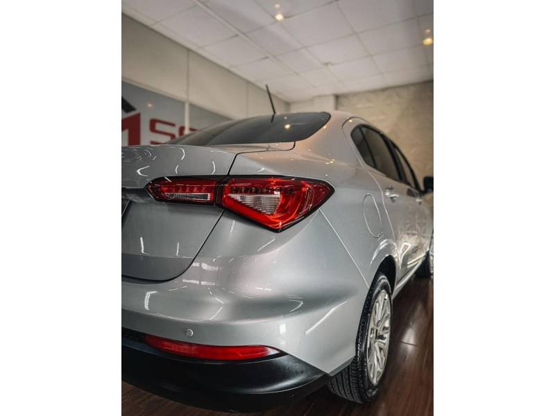 FIAT - CRONOS - 2019/2020 - Prata - R$ 68.900,00