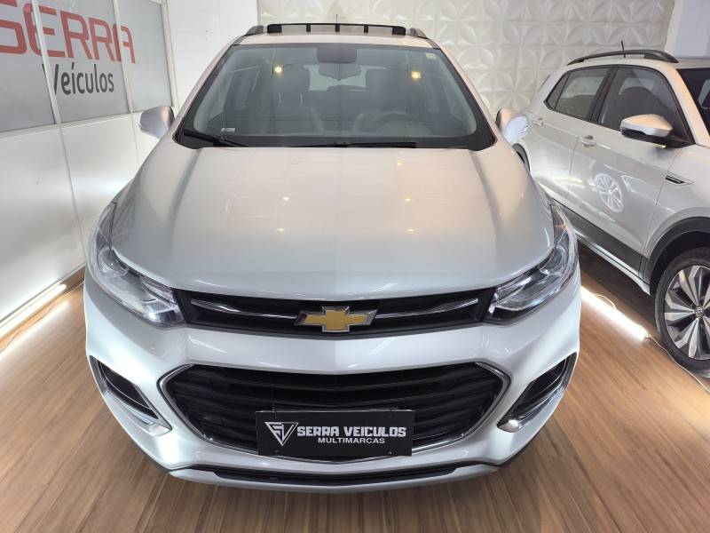 CHEVROLET - TRACKER - 2018/2018 - Prata - R$ 92.900,00