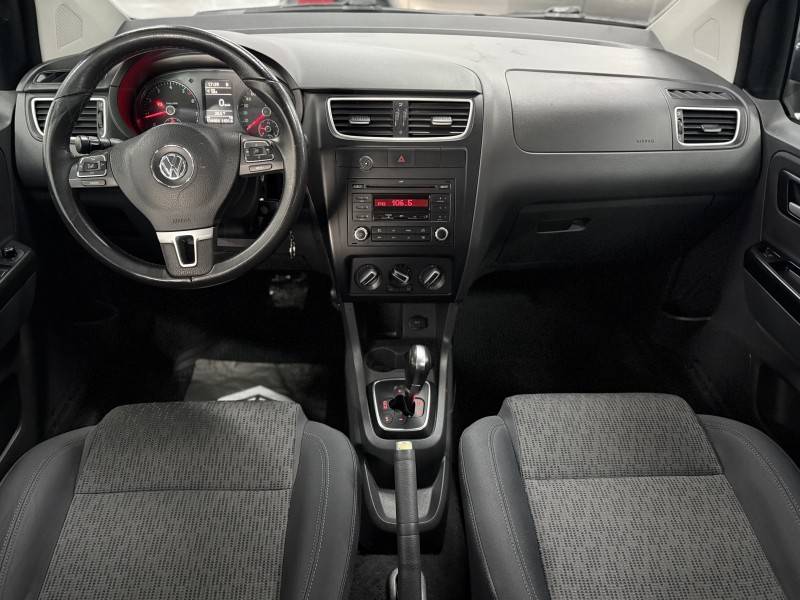 VOLKSWAGEN - FOX - 2013/2013 - Cinza - R$ 40.900,00