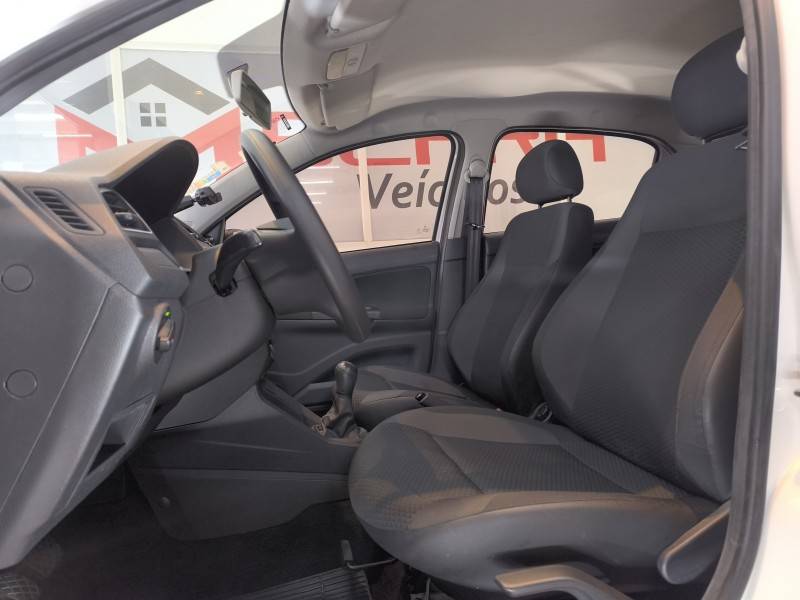 VOLKSWAGEN - GOL - 2021/2022 - Branca - R$ 60.900,00