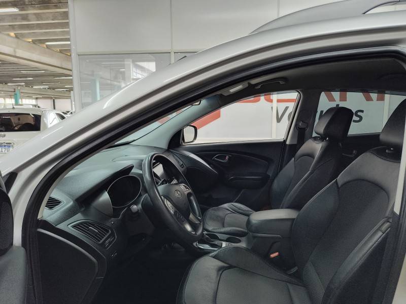 HYUNDAI - IX35 - 2016/2016 - Prata - R$ 75.900,00