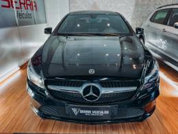 MERCEDES-BENZ - CLA 200 - 2017/2018 - Preta - R$ 142.900,00