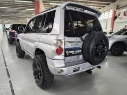 MITSUBISHI - PAJERO TR4 - 2006/2007 - Prata - R$ 45.900,00