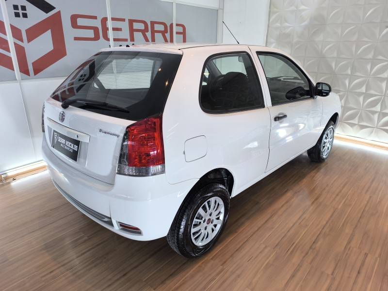 FIAT - PALIO - 2012/2013 - Branca - R$ 26.900,00