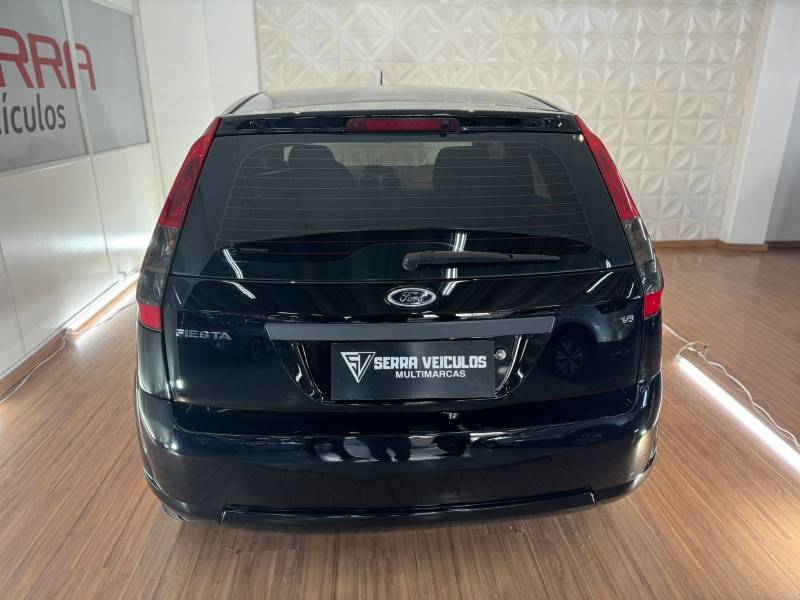 FORD - FIESTA - 2011/2012 - Preta - R$ 31.900,00