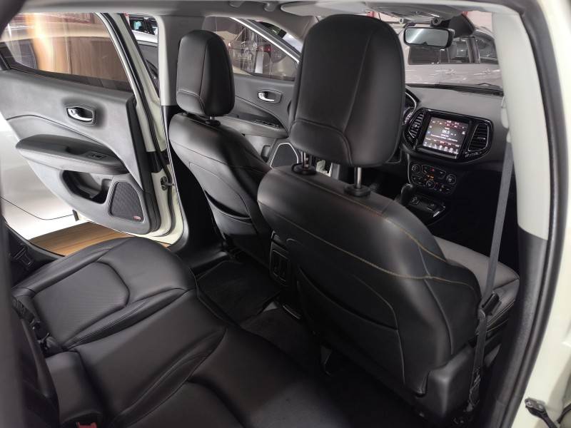 JEEP - COMPASS - 2017/2017 - Branca - R$ 93.900,00