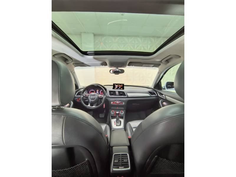 AUDI - Q3 - 2014/2015 - Branca - R$ 86.900,00