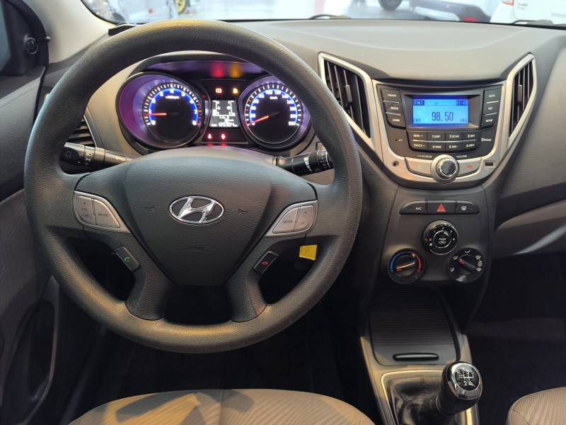 HYUNDAI - HB20S - 2014/2014 - Azul - R$ 50.900,00