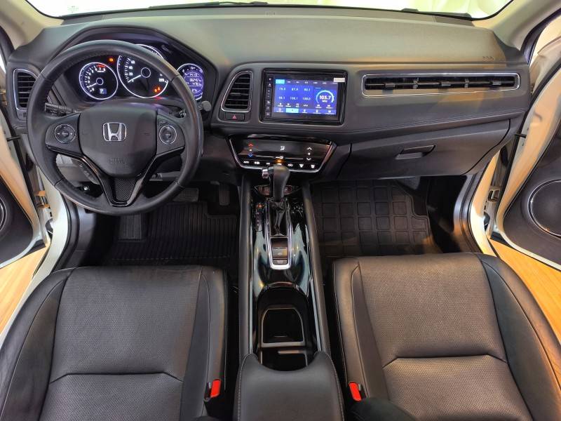 HONDA - HR-V - 2019/2020 - Branca - R$ 115.900,00