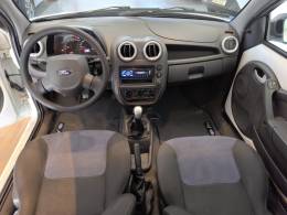 FORD - KA - 2012/2013 - Branca - R$ 30.900,00