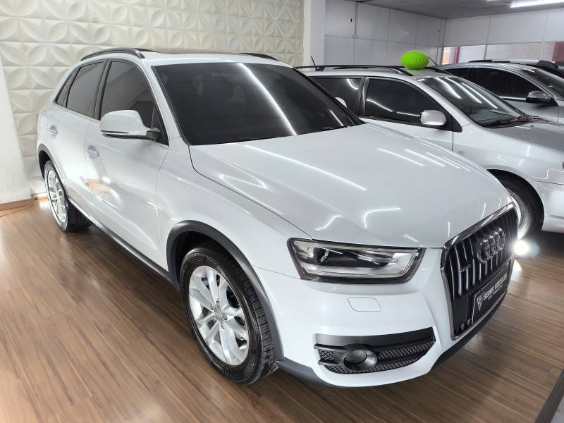 AUDI - Q3 - 2014/2015 - Branca - R$ 86.900,00