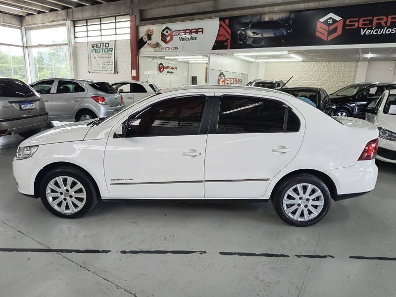 VOLKSWAGEN - VOYAGE - 2010/2011 - Branca - R$ 33.900,00