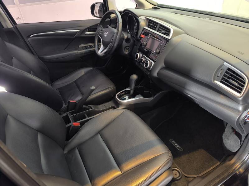 HONDA - FIT - 2014/2015 - Preta - R$ 66.900,00
