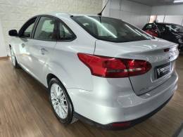 FORD - FOCUS - 2017/2017 - Prata - R$ 59.900,00