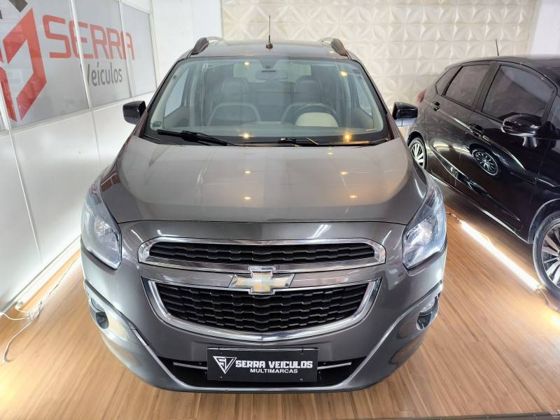 CHEVROLET - SPIN - 2013/2014 - Cinza - R$ 48.900,00