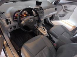 TOYOTA - COROLLA - 2010/2011 - Cinza - R$ 58.900,00