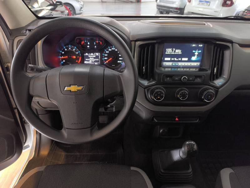 CHEVROLET - S10 - 2018/2018 - Branca - R$ 107.900,00