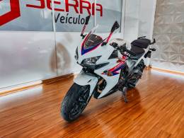 HONDA - CBR 500R - 2014/2014 - Branca - R$ 27.900,00