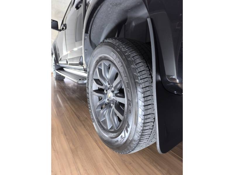 CHEVROLET - S10 - 2019/2020 - Preta - R$ 171.900,00