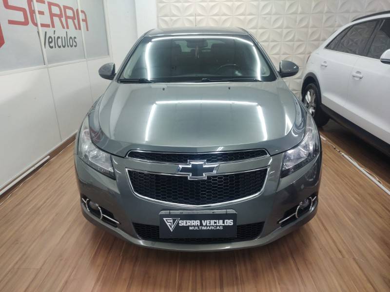 CHEVROLET - CRUZE - 2013/2013 - Cinza - R$ 59.900,00