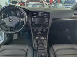 VOLKSWAGEN - GOLF - 2017/2017 - Branca - R$ 99.900,00