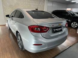 CHEVROLET - CRUZE - 2017/2018 - Prata - R$ 93.900,00