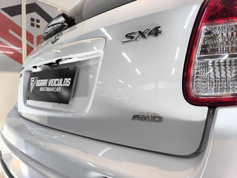 SUZUKI - SX4 - 2012/2012 - Branca - R$ 43.900,00