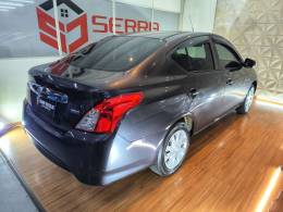 NISSAN - VERSA - 2021/2021 - Cinza - R$ 69.900,00