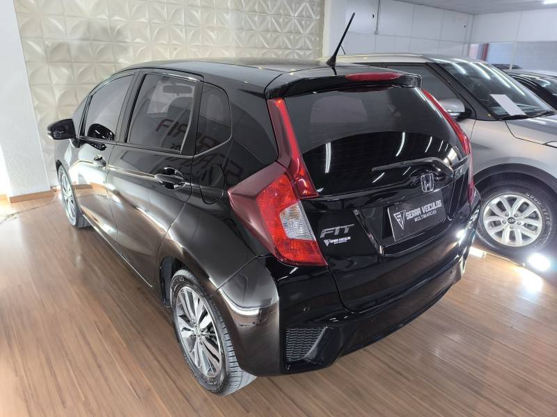 HONDA - FIT - 2014/2015 - Preta - R$ 66.900,00