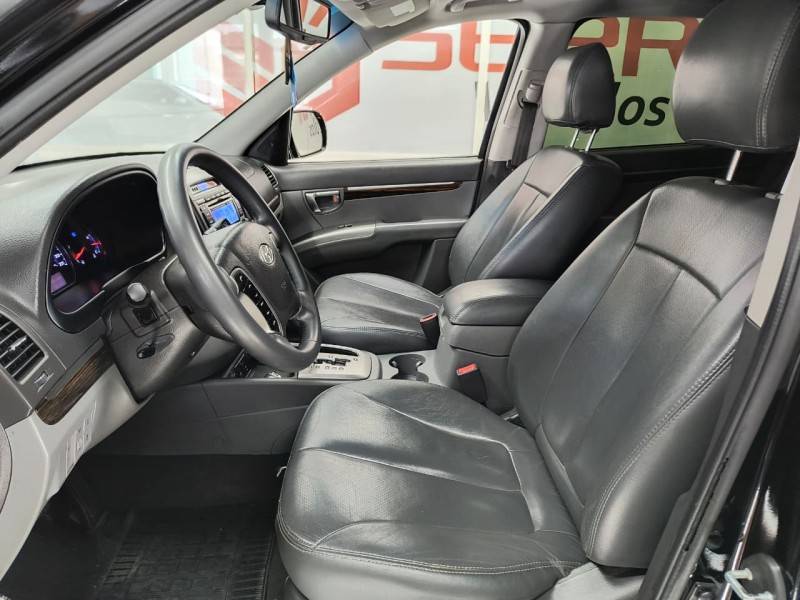HYUNDAI - SANTA FÉ - 2010/2011 - Preta - R$ 53.900,00