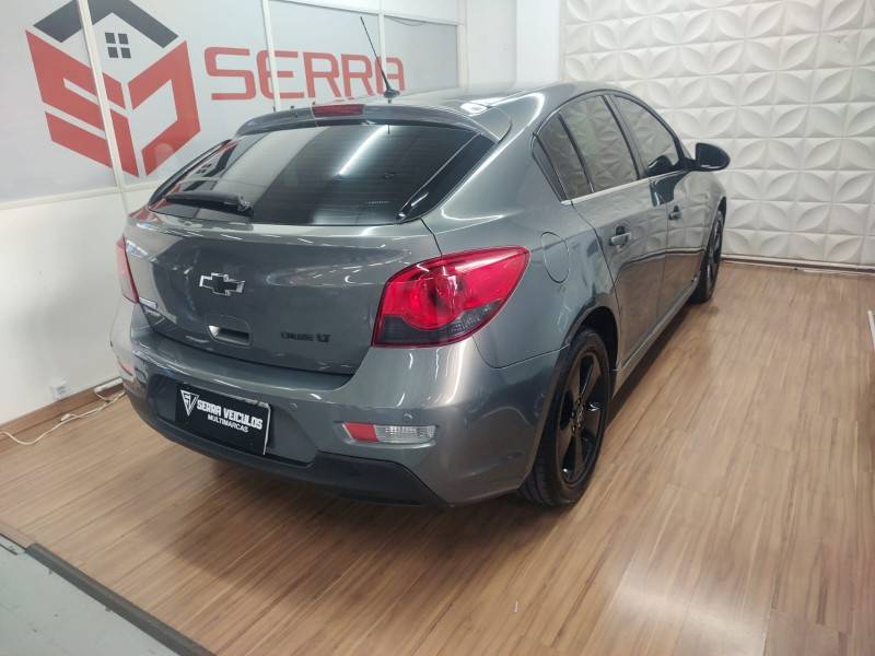 CHEVROLET - CRUZE - 2013/2013 - Cinza - R$ 59.900,00