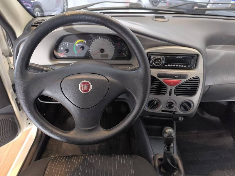 FIAT - PALIO - 2012/2013 - Branca - R$ 26.900,00