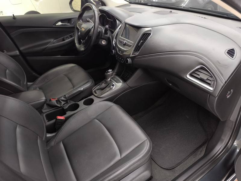 CHEVROLET - CRUZE - 2018/2019 - Azul - R$ 86.900,00