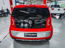 VOLKSWAGEN - UP - 2015/2016 - Vermelha - R$ 56.900,00