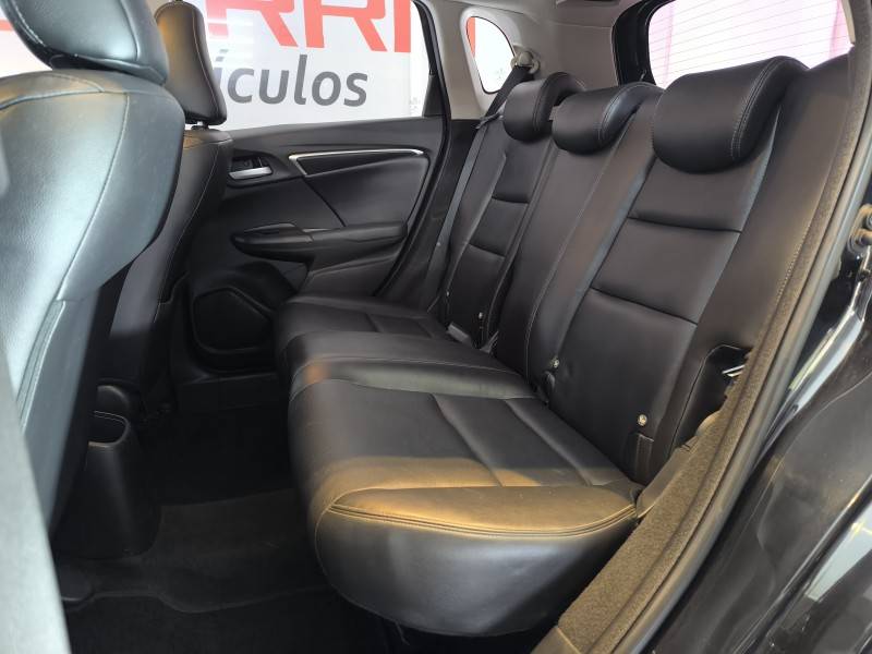 HONDA - FIT - 2014/2015 - Preta - R$ 66.900,00