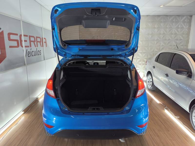 FORD - FIESTA - 2017/2017 - Azul - R$ 55.900,00