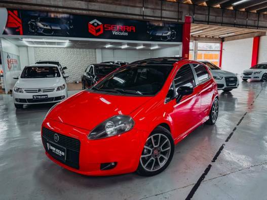 FIAT - PUNTO - 2011/2011 - Vermelha - R$ 46.900,00