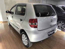 VOLKSWAGEN - FOX - 2005/2006 - Prata - R$ 21.900,00